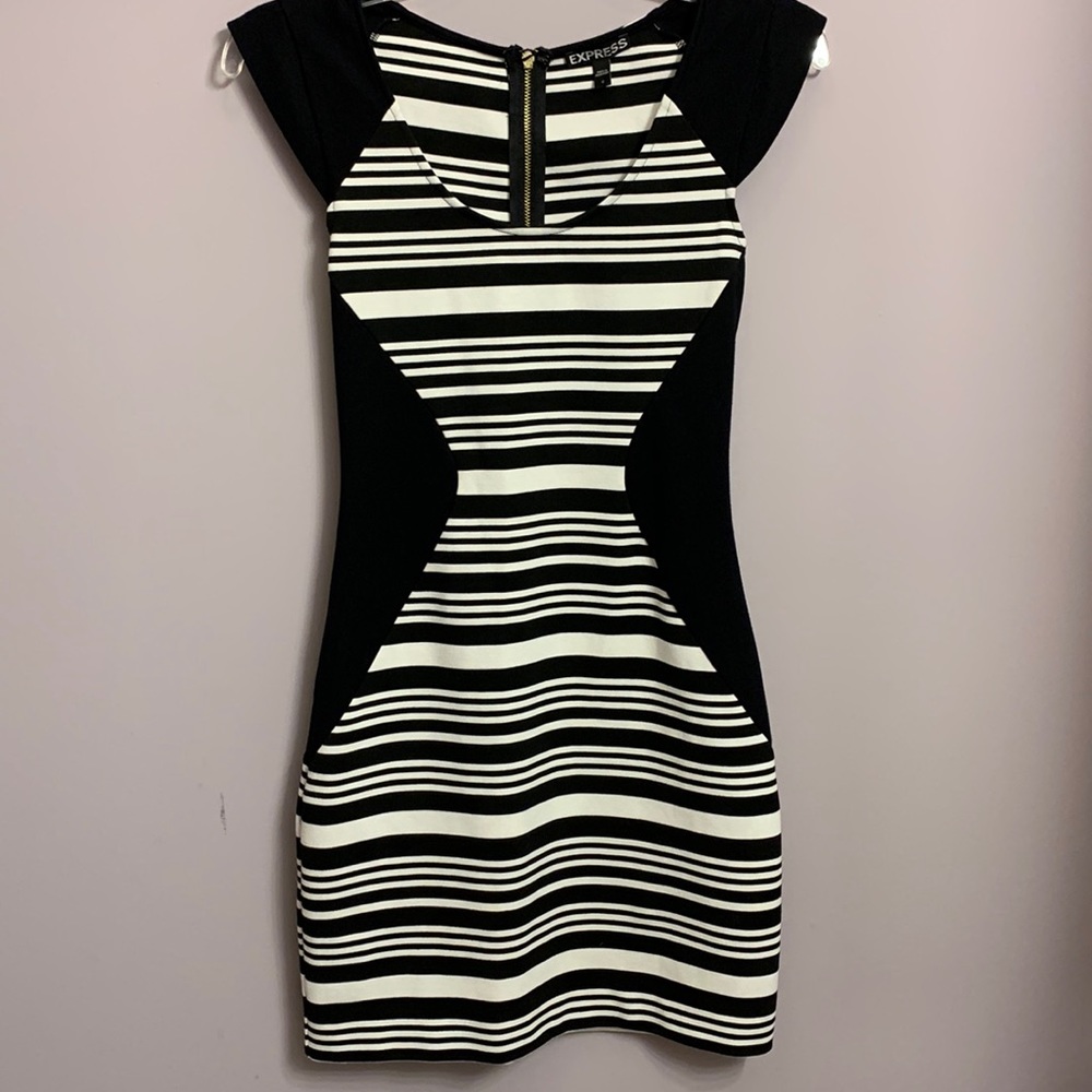 Express size 0 bodycon mini dress black white striped color block